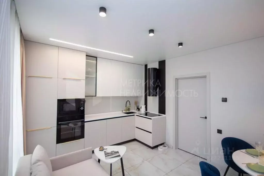 2-к кв. Тюменская область, Тюмень Новгородская ул., 3 (55.0 м) - Фото 1