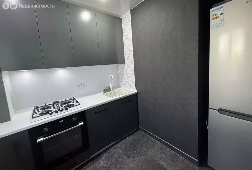 3-комнатная квартира: Таганрог, Греческая улица, 54 (56 м) - Фото 1