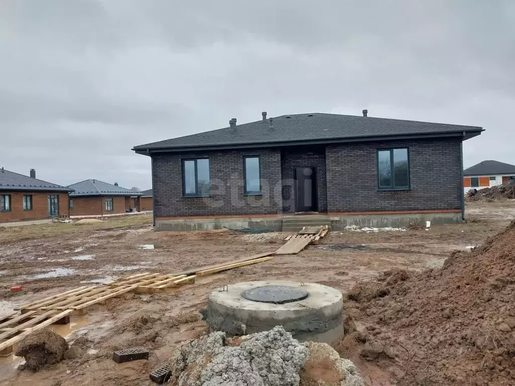 Дом в Калужская область, Ферзиковский район, Грабцево с/пос, с. ... - Фото 2