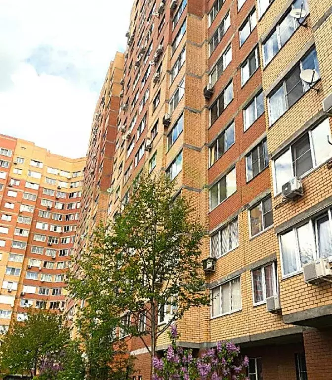 Продается 2-комнатная квартира - Фото 1