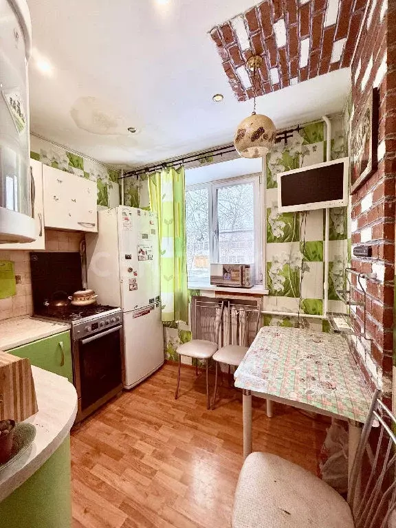 Продается 2-комнатная квартира - Фото 1