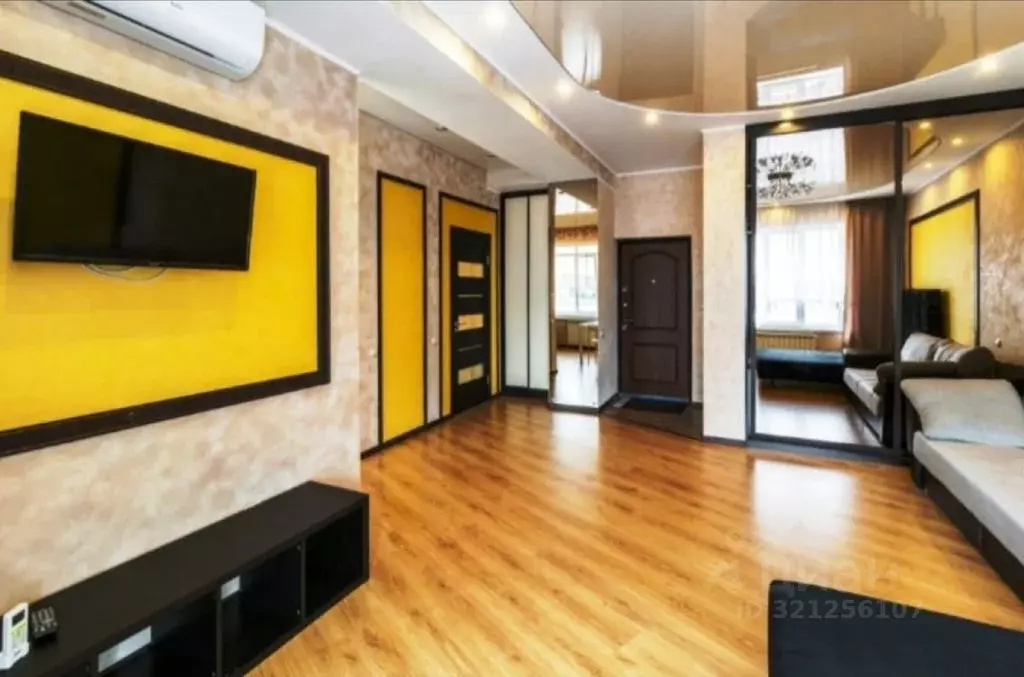 1-к кв. Омская область, Омск ул. 10 лет Октября, 70 (50.0 м) - Фото 2