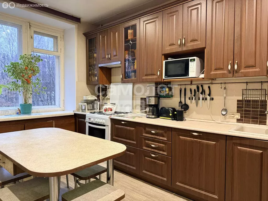 4-комнатная квартира: Киров, улица Защитников Отечества, 109 (108.2 м) - Фото 2