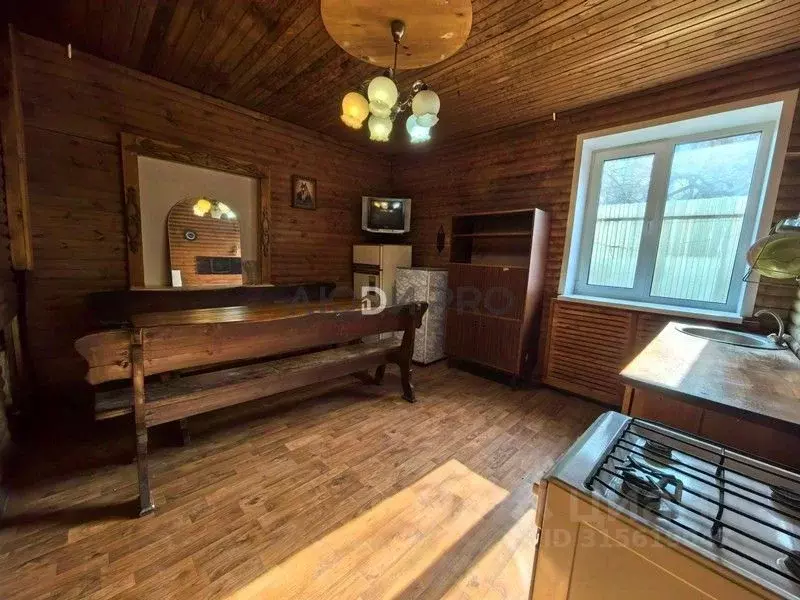 Дом в Саратовская область, Саратов проезд 7-й Шелковичный, 4 (163 м) - Фото 1