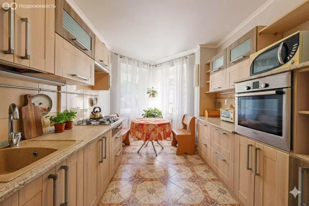 2-комнатная квартира: Калининград, улица Каштановая Аллея, 153 (51.2 ... - Фото 1