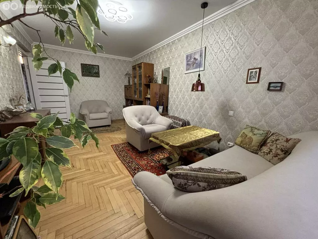 3-комнатная квартира: Майкоп, улица Чкалова, 86/1 (72.4 м) - Фото 1