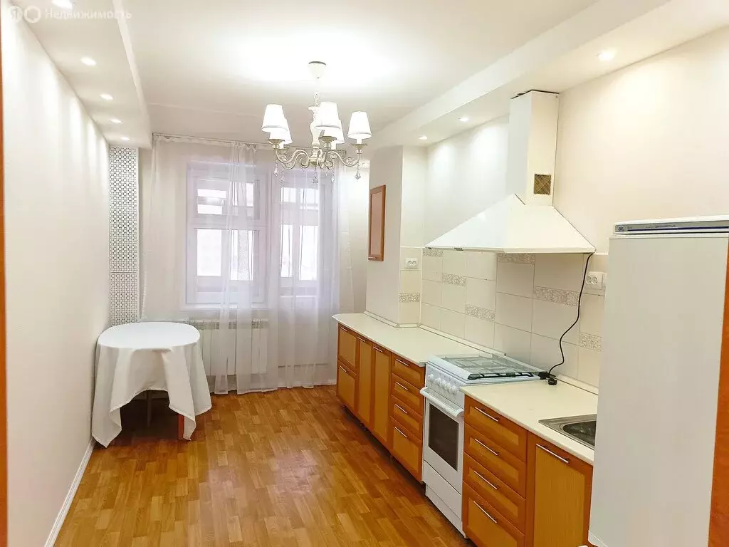 1-комнатная квартира: Чебоксары, улица Короленко, 18 (47 м) - Фото 1