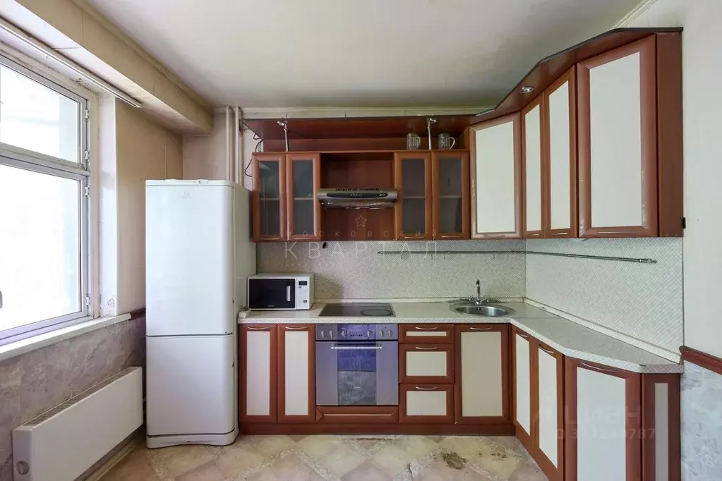 2-к кв. Москва Симферопольский бул., 17К1 (58.0 м) - Фото 0