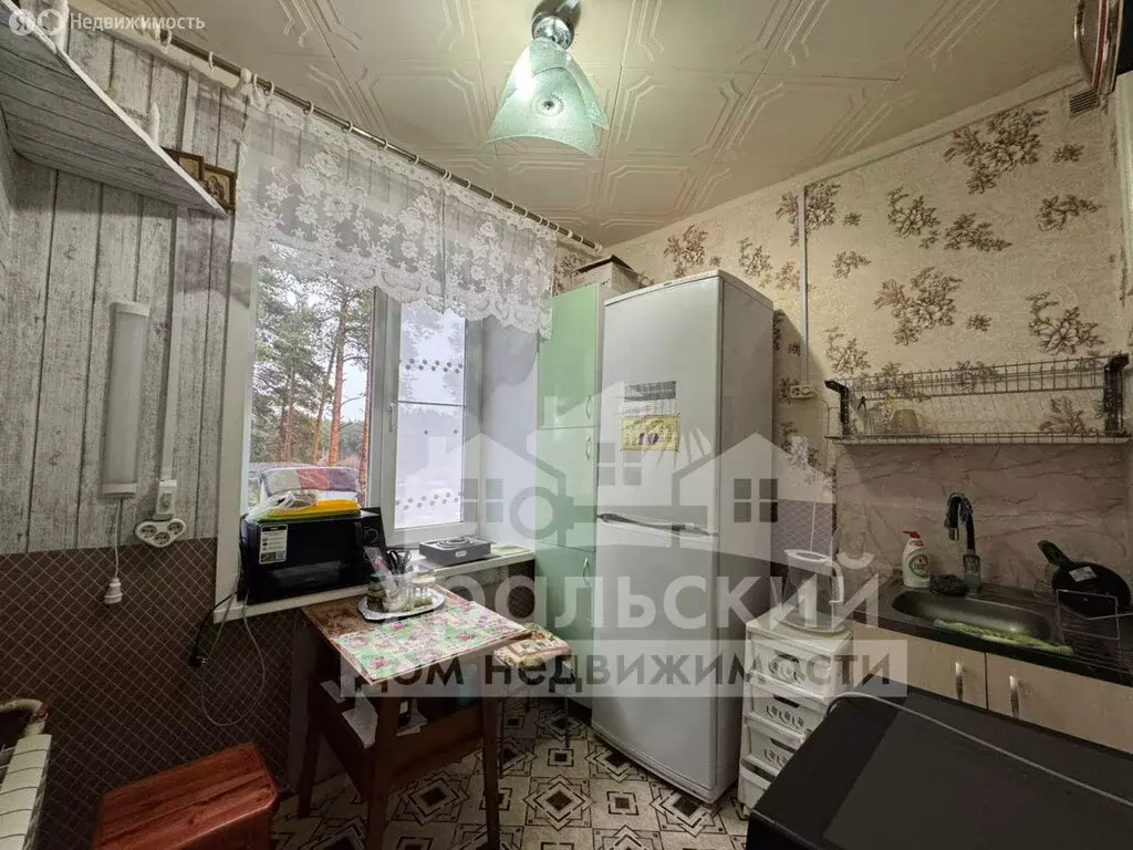 3-комнатная квартира: Свердловская область, муниципальное образование ... - Фото 1