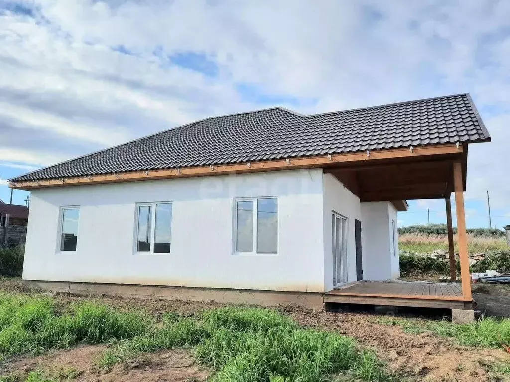 Дом в Красноярский край, Красноярск городской округ, пос. Солонцы ул. ... - Фото 0