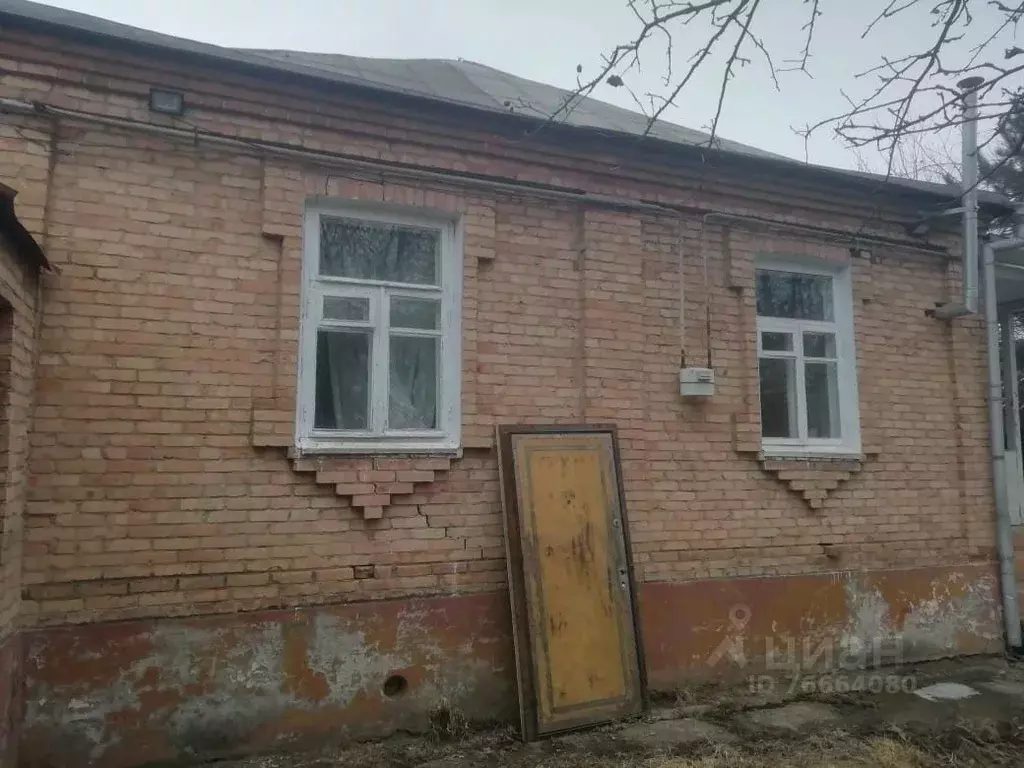 Дом в Северная Осетия, Алагир ул. Дзержинского, 68 (70 м) - Фото 0