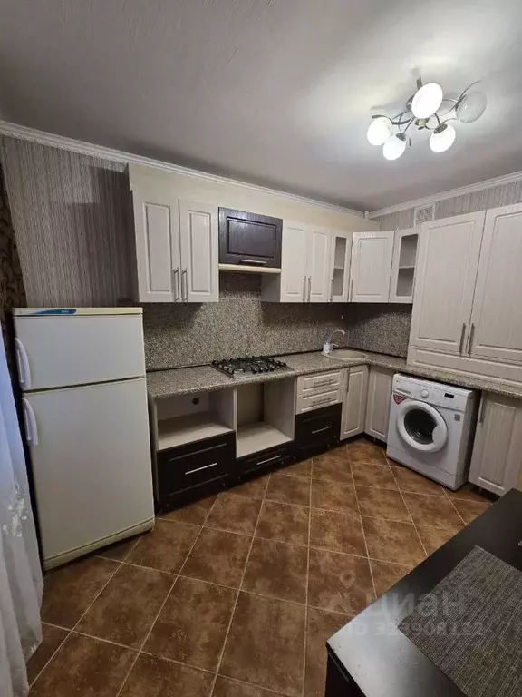 1-к кв. Смоленская область, Смоленск Автозаводская ул., 50А (45.0 м) - Фото 1