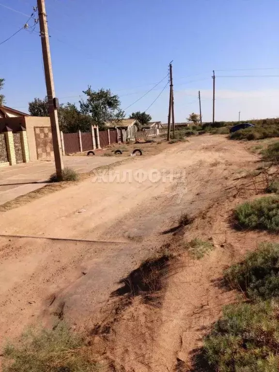 Участок в Астраханская область, Икрянинский район, пос. Хмелевой ул. ... - Фото 1