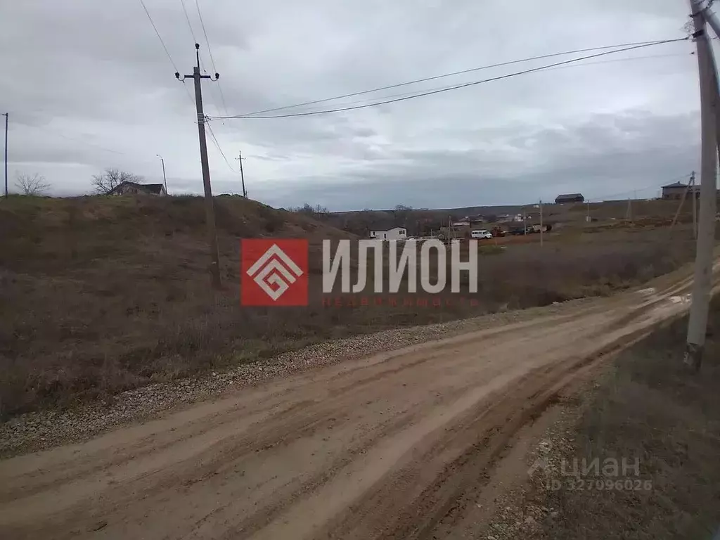 Участок в Крым, Симферопольский район, Пожарское с/пос, с. Водное ул. ... - Фото 2