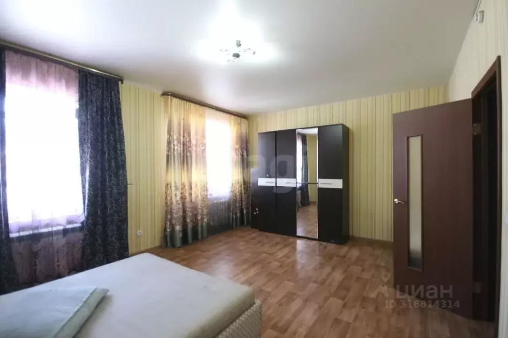 1-к кв. Ямало-Ненецкий АО, Новый Уренгой Комсомольская ул., 8А (42.7 ... - Фото 0