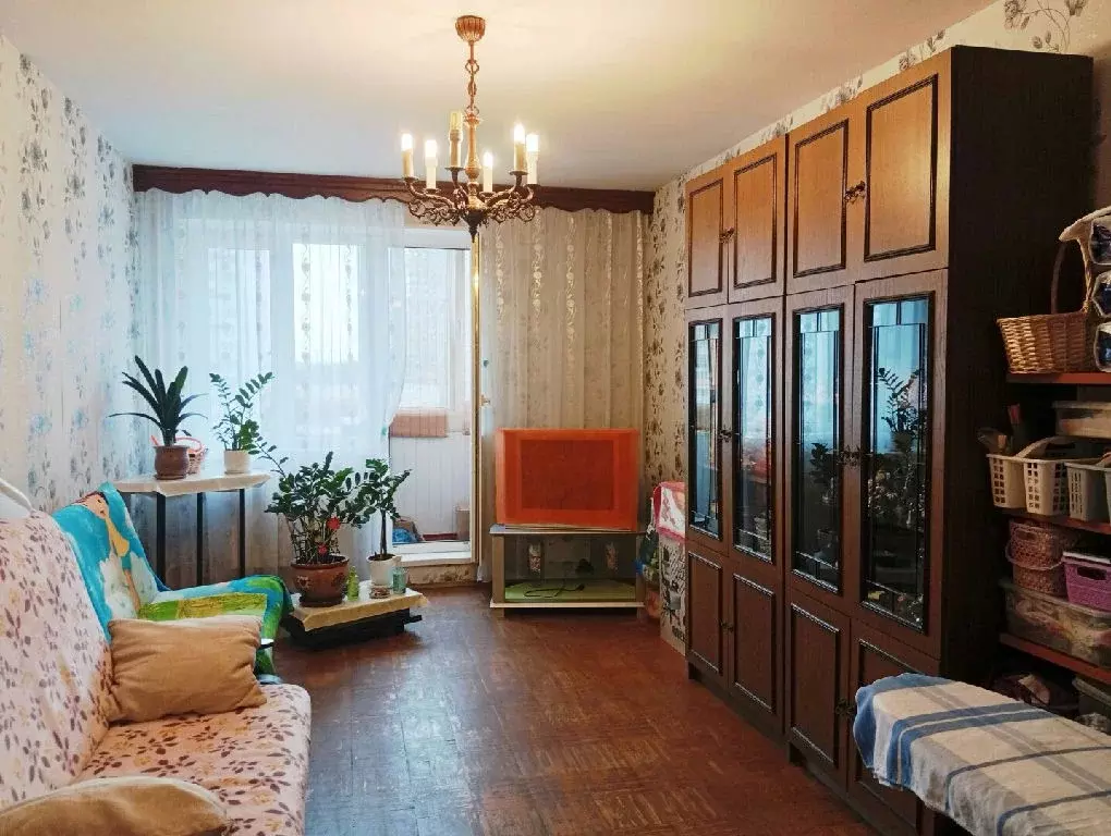 Продается 3-комнатная квартира - Фото 1