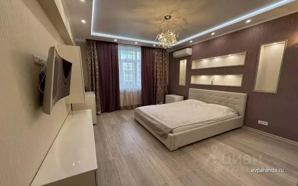 1-к кв. Крым, Евпатория ул. Полупанова, 27В (56.0 м) - Фото 1