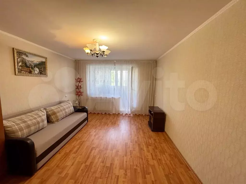 2-к. квартира, 58 м, 2/5 эт. - Фото 0