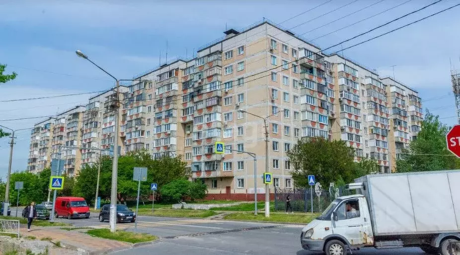 2-к кв. Белгородская область, Белгород 10-й мкр, ул. 60 лет Октября, 9 ... - Фото 1