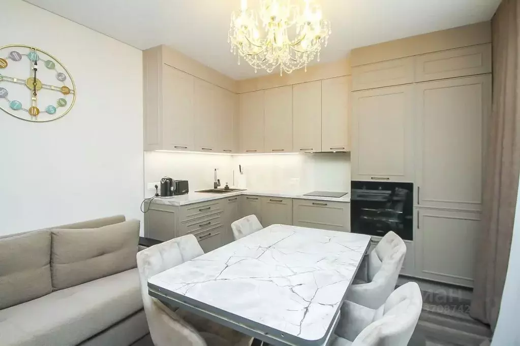 2-к кв. Ханты-Мансийский АО, Сургут Университетская ул., 47 (65.0 м) - Фото 2