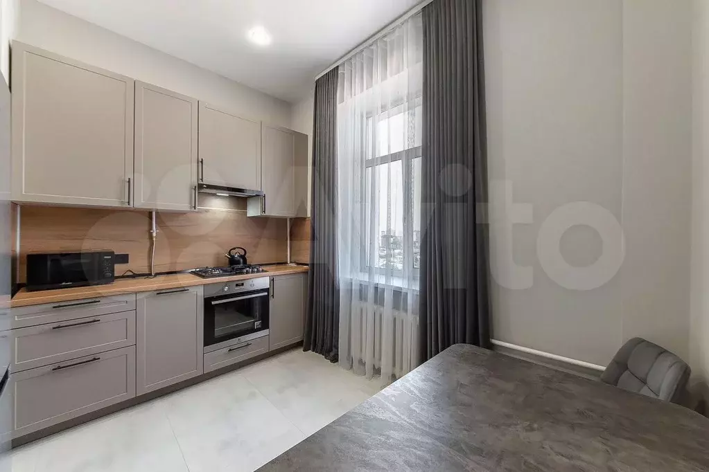 3-к. квартира, 90 м, 8/8 эт. - Фото 0