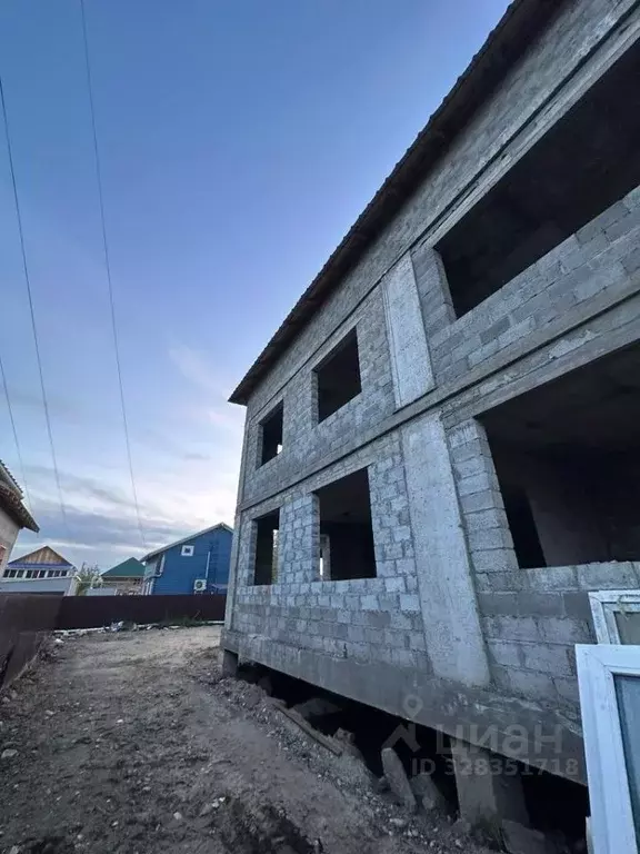 Дом в Саха (Якутия), Якутск Вилюйский тракт, 3-й км (300 м) - Фото 1