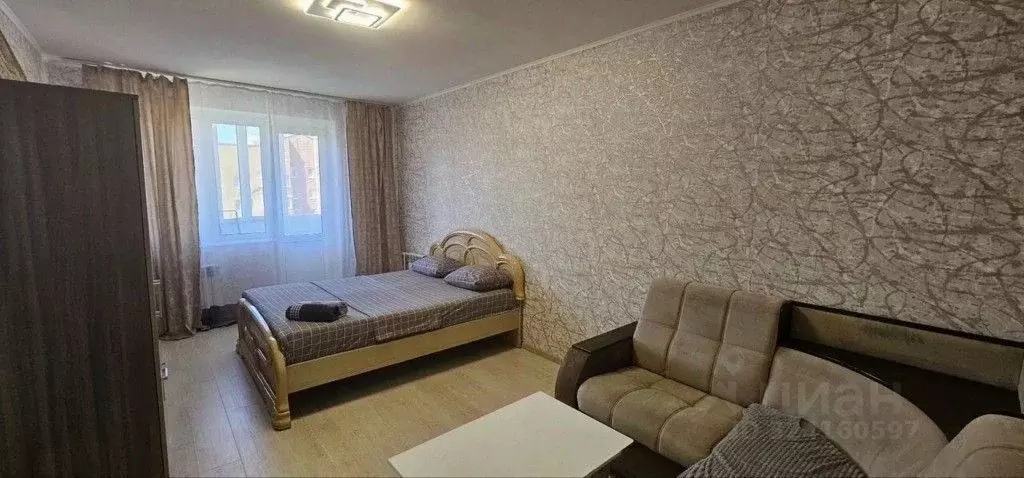 1-к кв. Курская область, Курск просп. Вячеслава Клыкова, 64 (39.0 м) - Фото 1