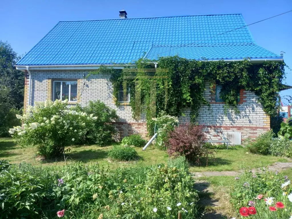 Дом в Ленинградская область, Волховский район, Колчановское с/пос, с. ... - Фото 1