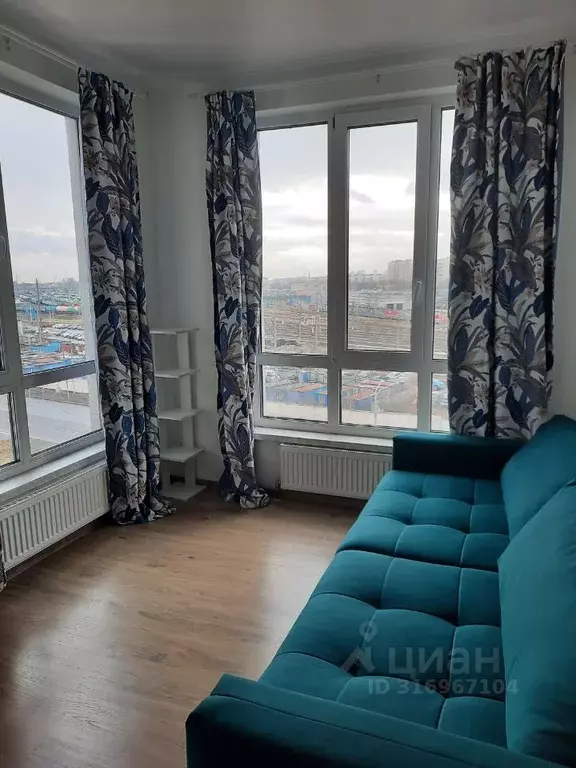 3-к кв. Санкт-Петербург Варфоломеевская ул., 6 (52.5 м) - Фото 0