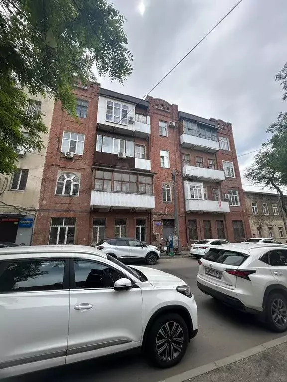 Комната 22 м в 5-к., 2/4 эт. - Фото 0
