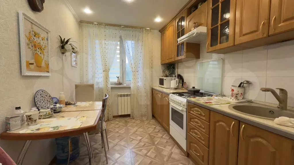 Комната 11 м в 3-к., 4/9 эт. - Фото 0