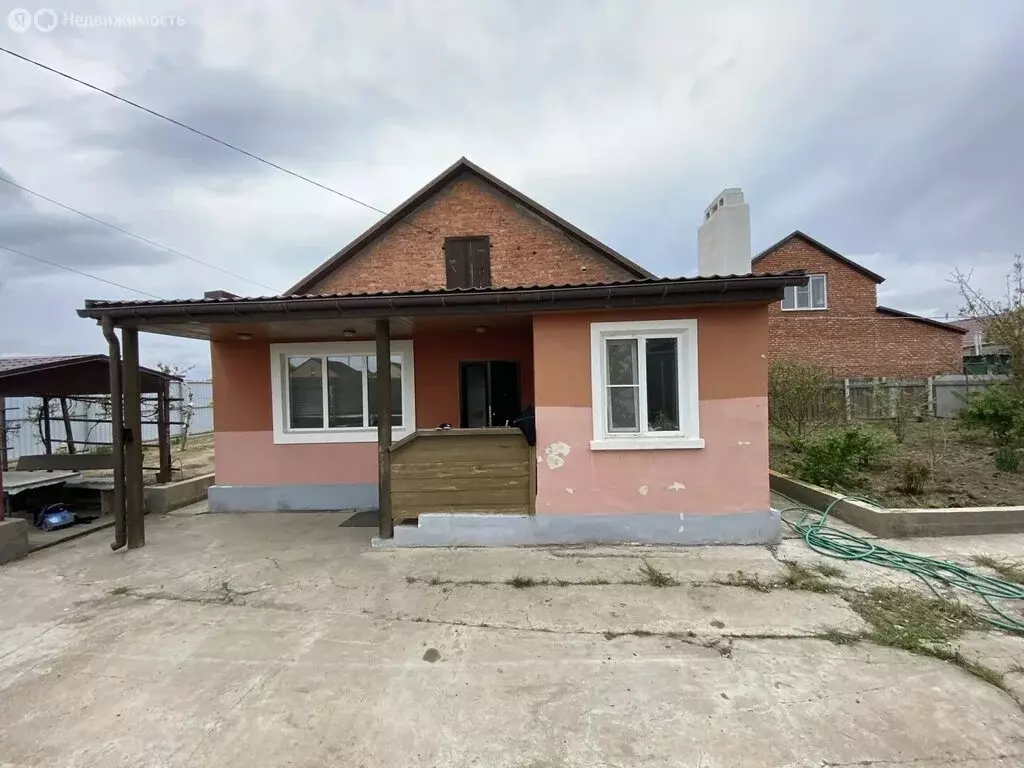 Дом в Астрахань, улица Ульяны Громовой, 4 (70 м) - Фото 1