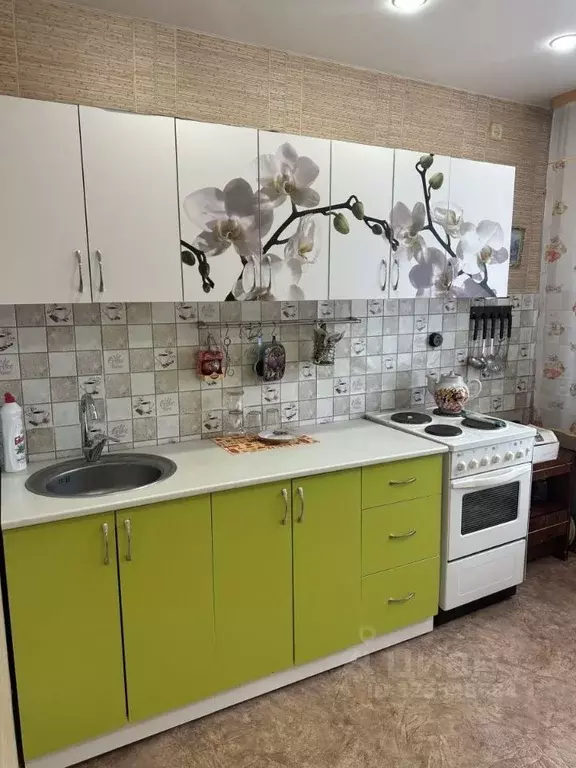 1-к кв. Омская область, Омск Городок Нефтяников мкр, ул. Круговая, 6Б ... - Фото 0