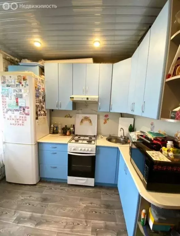 3-комнатная квартира: Ломоносов, улица Победы, 21 (52 м) - Фото 1