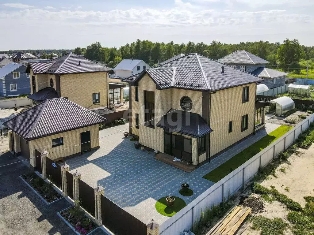 Дом в Тюменская область, Тюмень пер. Млечный (187 м) - Фото 1