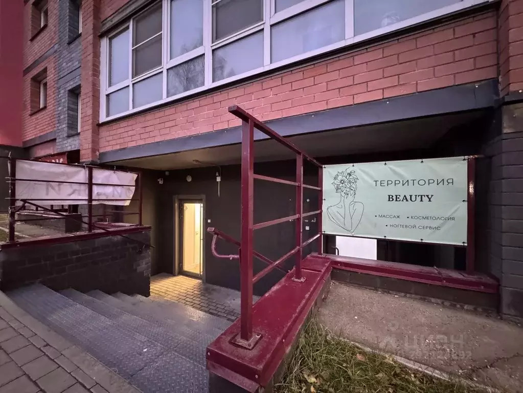 Помещение свободного назначения в Кировская область, Киров ул. ... - Фото 1