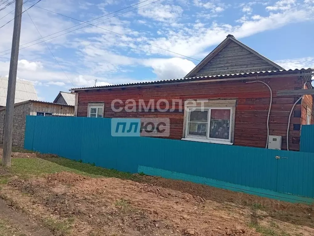 Дом в Иркутская область, Эхирит-Булагатский район, пос. Усть-Ордынский ... - Фото 1
