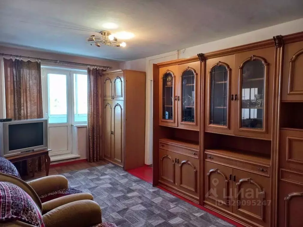 3-к кв. Кемеровская область, Белово Октябрьская ул., 31 (56.1 м) - Фото 1