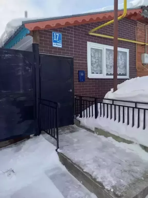 Дом в Свердловская область, Красноуфимск Мирная ул., 17кв2 (77 м) - Фото 1