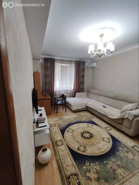 1-комнатная квартира: Махачкала, улица Джамалутдина Атаева, 24Бк2 (42 ... - Фото 0