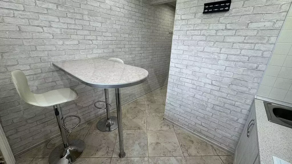 2-к. квартира, 40,5 м, 4/5 эт. - Фото 1