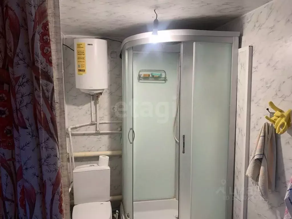 Дом в Белгородская область, Вейделевский район, с. Малакеево ул. ... - Фото 1