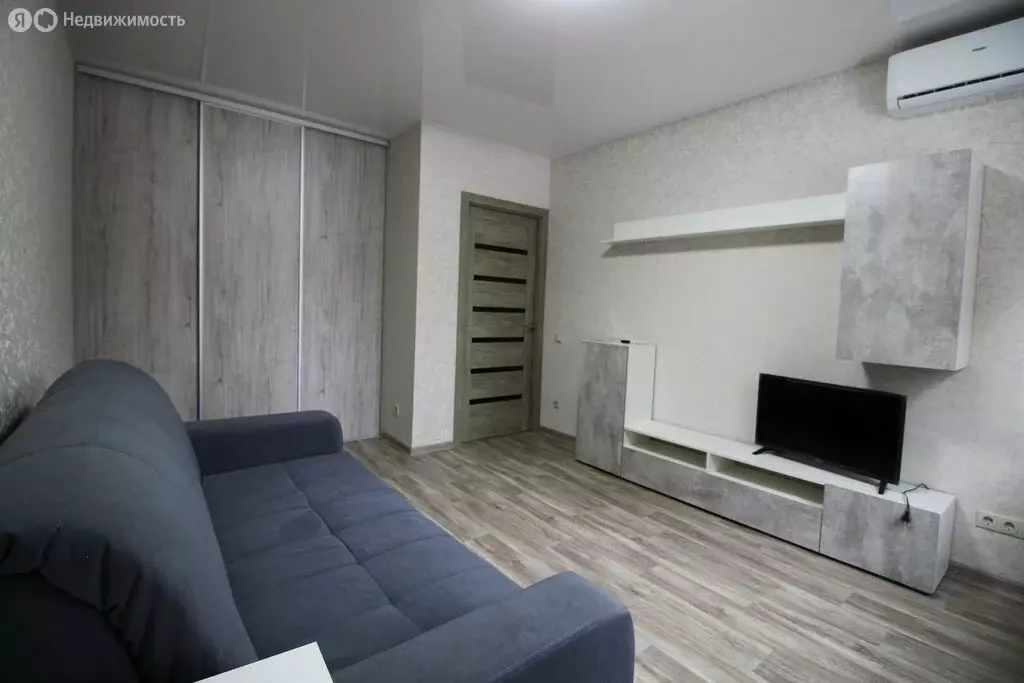 1-комнатная квартира: Тольятти, проспект Степана Разина, 32 (32 м) - Фото 0