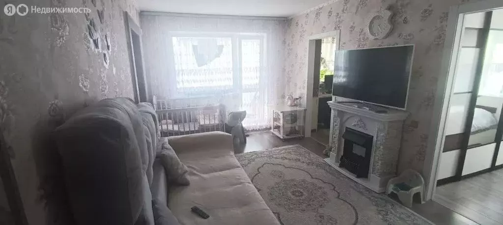 3-комнатная квартира: Междуреченск, Октябрьская улица, 24 (47.4 м) - Фото 0