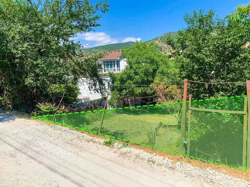 Участок в Крым, Алушта городской округ, с. Малореченское ул. ... - Фото 1