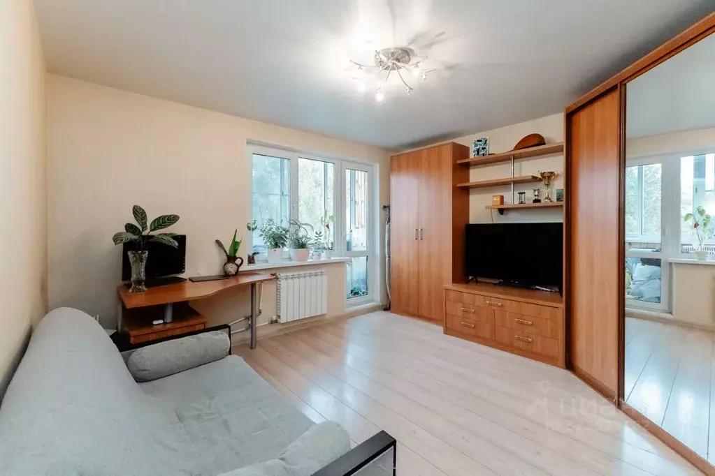 2-к кв. Свердловская область, Екатеринбург ул. Крауля, 76 (43.0 м) - Фото 0