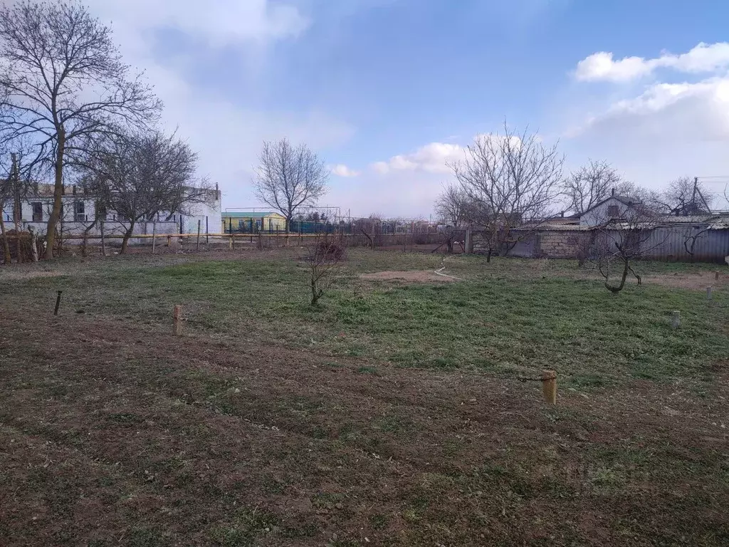Участок в Крым, Сакский район, с. Ромашкино ул. Виноградная, 30 (7.0 ... - Фото 1