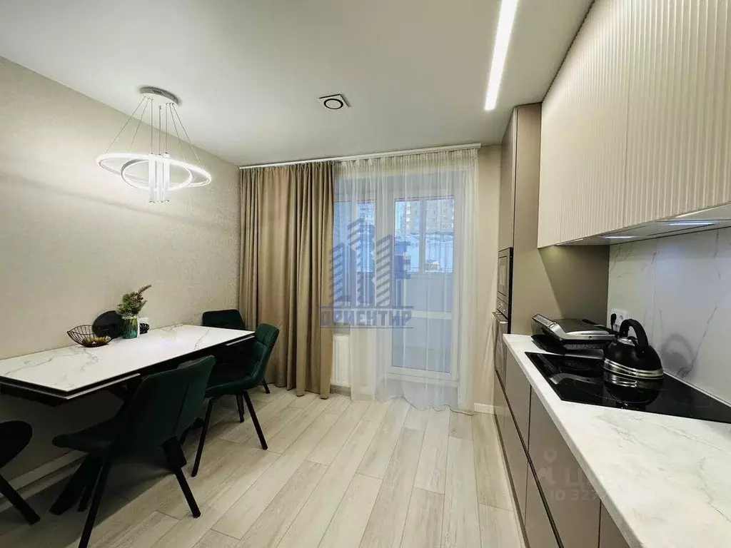 3-к кв. Чувашия, Чебоксары ул. Василия Алендея, 3 (80.9 м) - Фото 1