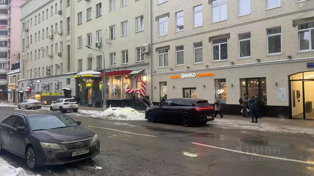 Торговая площадь в Москва 2-я Тверская-Ямская ул., 20-22С2 (69 м) - Фото 1