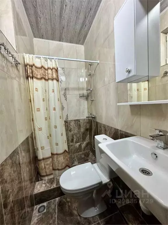 Комната Краснодарский край, Сочи Адлер жилрайон, ул. Павлика Морозова, ... - Фото 1
